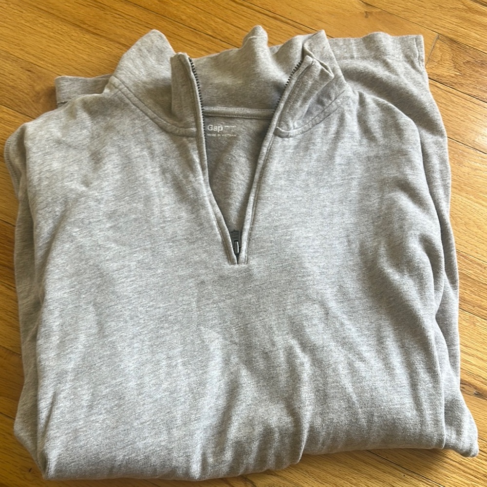 Gap Men's Gray Sweater